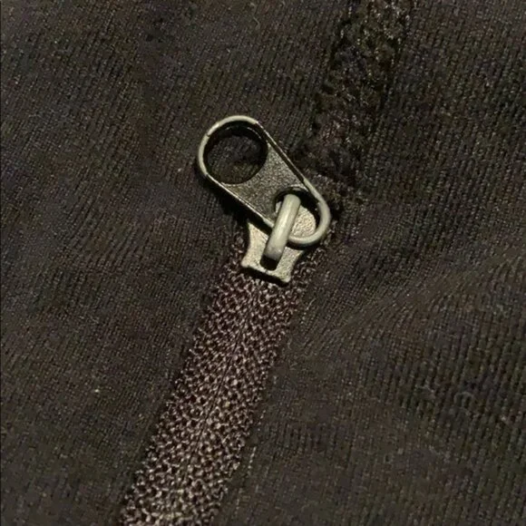 Lululemon black baggy capris - Picture 5 of 9